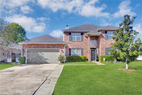 305 Stallion Ct, Covington, LA, 70435-0576 | Card Image