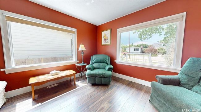 308 Cypress St, House other with 5 bedrooms, 2 bathrooms and 3 parking in Maple Creek SK | Image 9