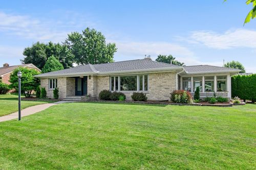 2335 Stinson Blvd, Minneapolis, MN, 55418-4040 | Card Image