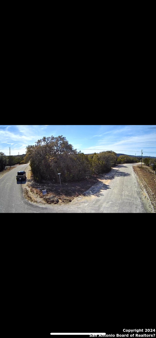 Land in Pipe Creek 5
