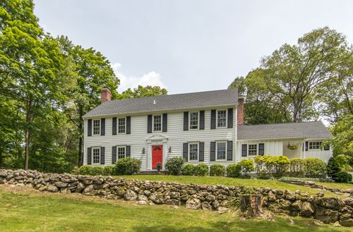 52 Edgewater Dr, Wilton, CT, 06897-2921 | Card Image