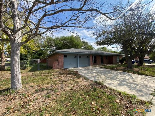 1613 Miranda Ave, Copperas Cove, TX, 76522-4157 | Card Image
