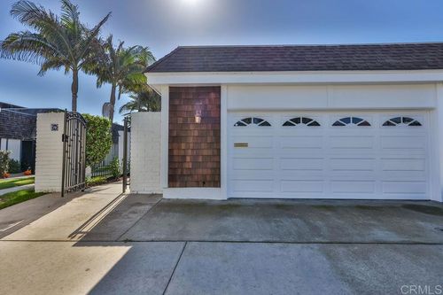 79 Half Moon Bnd, Coronado, CA, 92118-3231 | Card Image