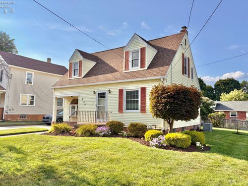 334 Union St, Bellevue, OH, 44811-1039 | Card Image