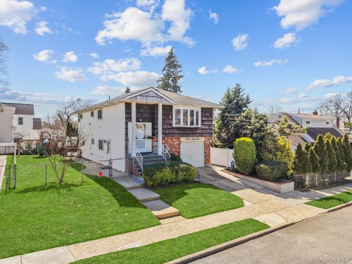 1383 B St, Elmont, NY, 11003-3728 | Card Image