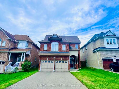 19 Bradford Crt, Whitby, ON, L1N0G6 | Card Image