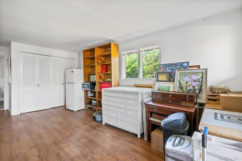 1926 Montauk Hwy, Amagansett, NY, 11930-2120 | Card Image