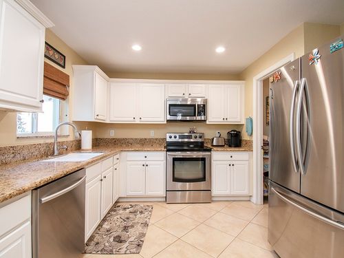 4368 56th Ln, Vero Beach, FL, 32967-7595 | Card Image