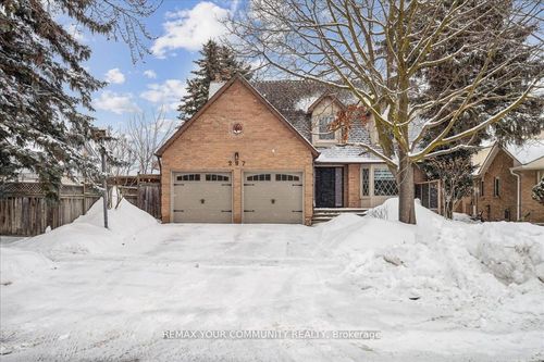 297 Burford St, Newmarket, ON, L3Y6E7 | Card Image