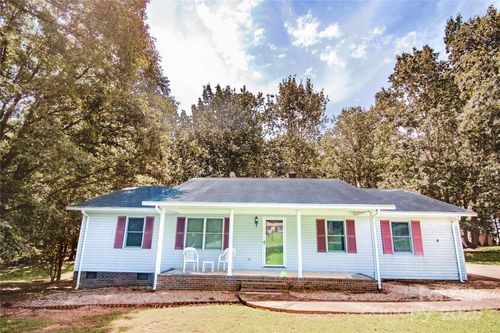 1410 Hickory Nut Ln, Lincolnton, NC, 28092-7280 | Card Image