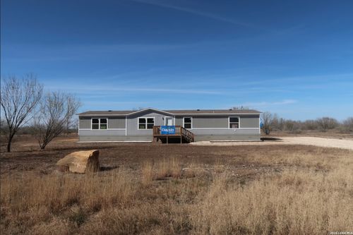 146 Frio Estates Dr, Moore, TX, 78057-2251 | Card Image