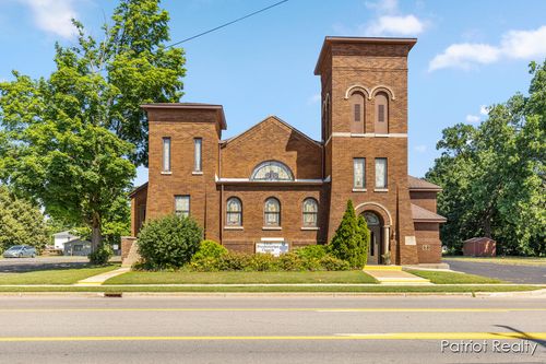 119 E Delaware St, Decatur, MI, 49045-1131 | Card Image