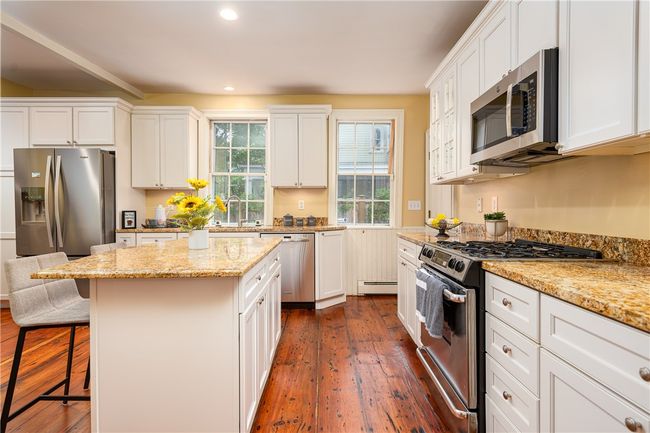 85 John St, House other with 5 bedrooms, 2 bathrooms and 2 parking in Providence RI | Image 11