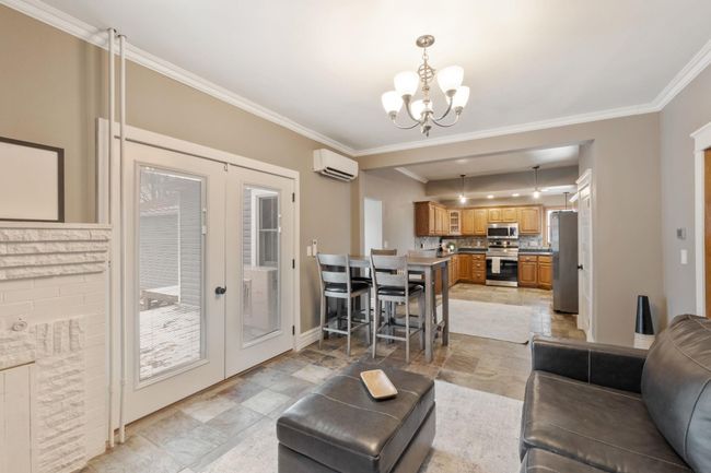 806 E Main St, Home with 4 bedrooms, 2 bathrooms and null parking in New Hampton IA | Image 18