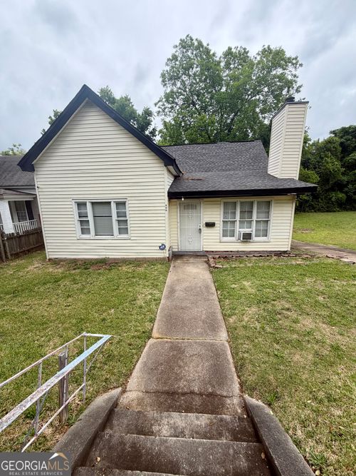 666 Woolfolk St, Macon, GA, 31217-3773 | Card Image