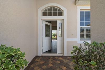 3724 Mulberry Grove Loop, House other with 3 bedrooms, 2 bathrooms and null parking in Leesburg FL | Image 3