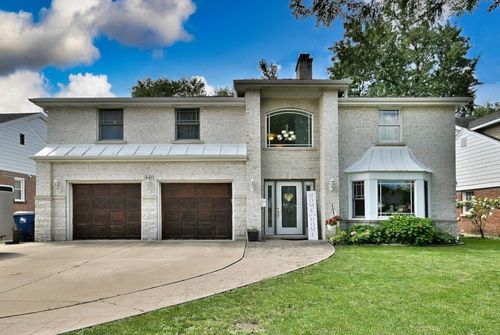 446 S Stratford Ave, Elmhurst, IL, 60126-4123 | Card Image