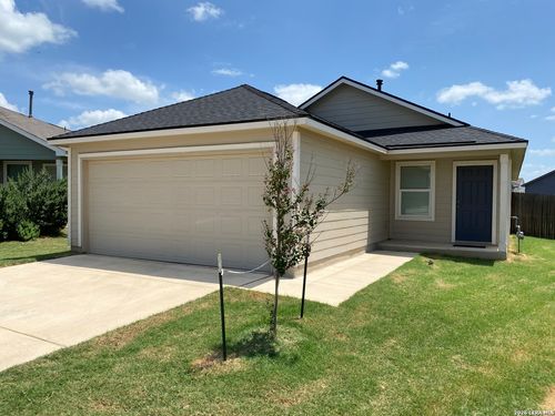 137 Cowboy Rdg, Pleasanton, TX, 78064-2382 | Card Image