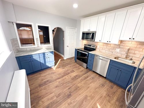 437 Markle St, PHILADELPHIA, PA, 19128-3606 | Card Image