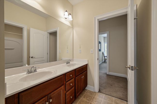 tennyson upstairs bathroom 2 | Image 29