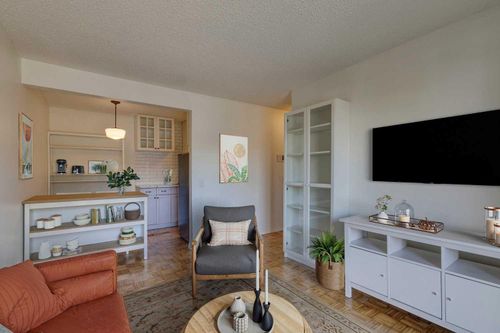 304-2140 17a St Sw, Calgary, AB, T2T4R8 | Card Image