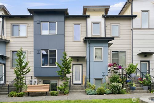 522 Glacier Walk Se, Sammamish, WA, 98074-5049 | Card Image
