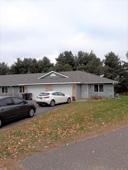 apt-c-831 Highview Dr, New Richmond, WI, 54017-2295 | Card Image