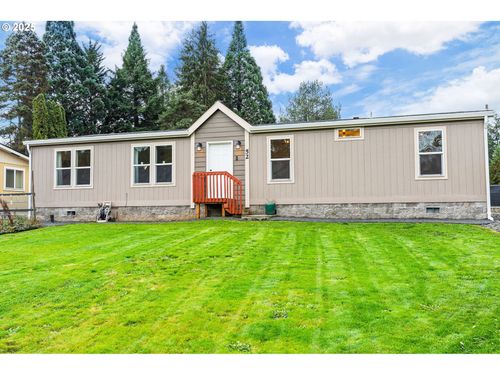 52 Veys Dr, Kelso, WA, 98626-3935 | Card Image