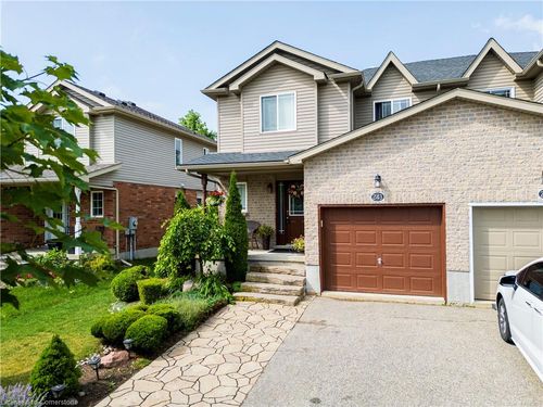 243 Brenneman Dr, Baden, ON, N3A4N2 | Card Image