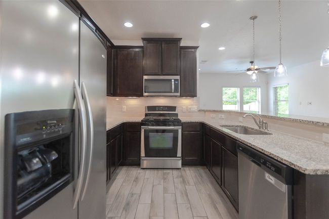 UNIT-593 - 2304 S Lakeline Blvd, Condo with 3 bedrooms, 2 bathrooms and 2 parking in Cedar Park TX | Image 12