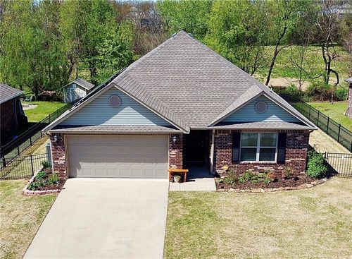 2370 Double Bogey Ln, Farmington, AR, 72730-7093 | Card Image