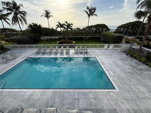 apt-208-4301 Collins Ave, Miami Beach, FL, 33140-3232 | Card Image