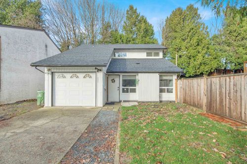 45533 Mcintosh Dr, Chilliwack, BC, V2P6V4 | Card Image