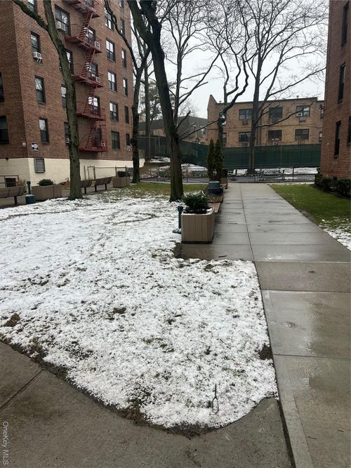 3m-83-85 Woodhaven Blvd, Woodhaven, NY, 11421-1553 | Card Image