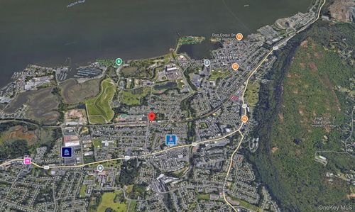 111 E Railroad Ave, West Haverstraw, NY, 10993-1414 | Card Image