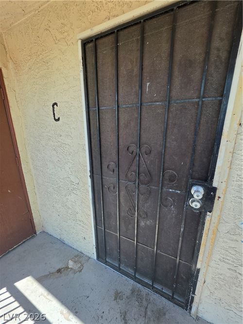 c-436 N 13th St, Las Vegas, NV, 89101-3257 | Card Image