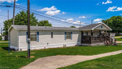 8112 East St, Adamsville, OH, 43802-9034 | Card Image