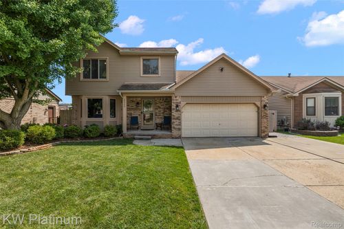 25540 Norvell St, Chesterfield, MI, 48051-2832 | Card Image