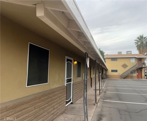 175 S 5th St, Blythe, CA, 92225-2630 | Card Image