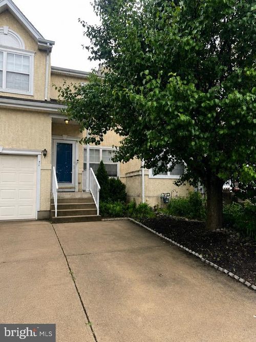 71 Versailles Blvd, CHERRY HILL, NJ, 08003-5141 | Card Image
