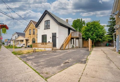 338 Hamilton Rd, London, ON, N5Z1R5 | Card Image