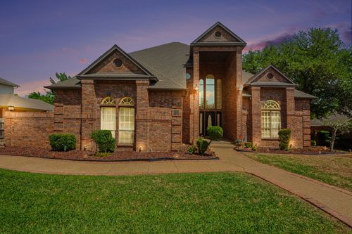 5205 Vicksburg Dr, Arlington, TX, 76017-4941 | Card Image