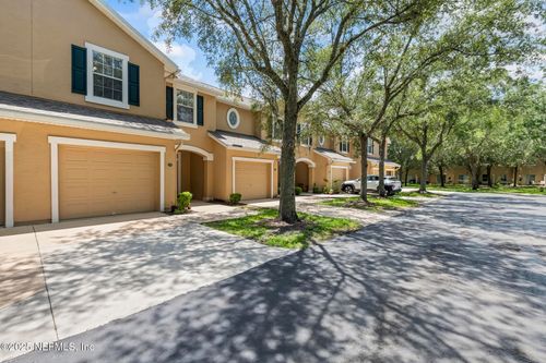 102-5260 Collins Rd, Jacksonville, FL, 32244-8233 | Card Image