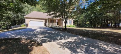 19 Chimney Way, House other with 3 bedrooms, 2 bathrooms and null parking in Fairmount GA | Image 1