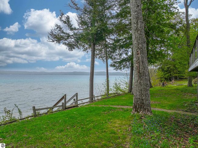 6514 Beechtree Rd, House other with 4 bedrooms, 2 bathrooms and null parking in Glen Arbor MI | Image 10
