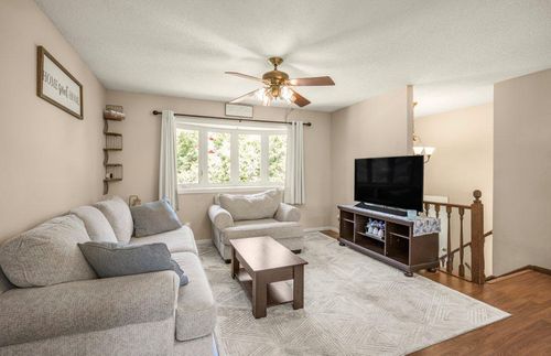 1808 W River St, Monticello, MN, 55362-8964 | Card Image