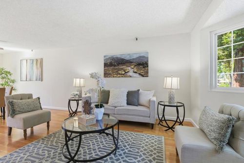 824 Bay St, Mountain View, CA, 94041-2302 | Card Image