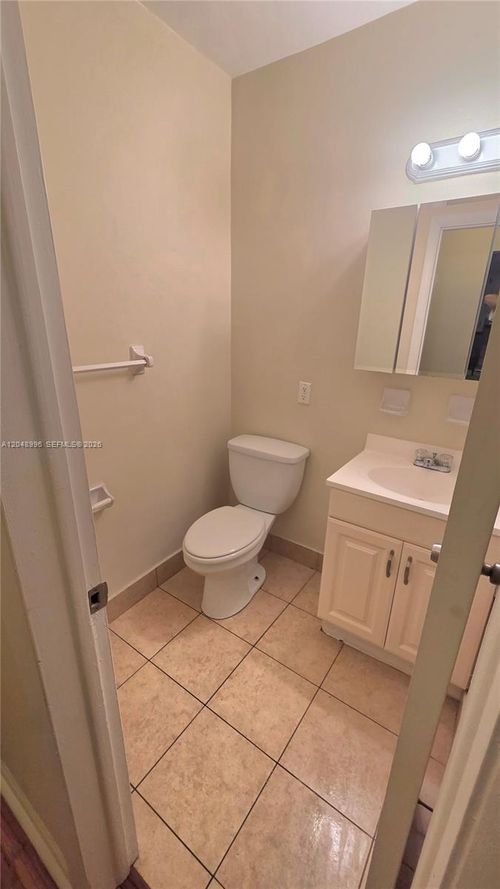 11-201 Se 6th Ave, Pompano Beach, FL, 33060-7260 | Card Image
