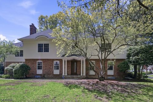 18 Tennyson Dr, Short Hills, NJ, 07078-1002 | Card Image