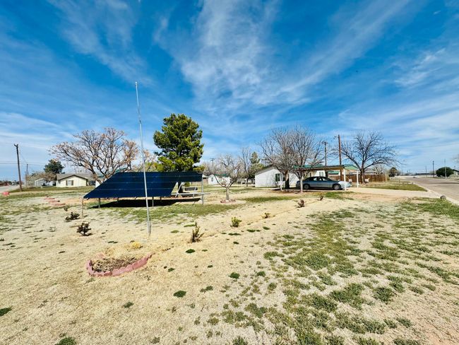 108 W 2 Nd St, House other with 3 bedrooms, 2 bathrooms and null parking in Hale Center TX | Image 25
